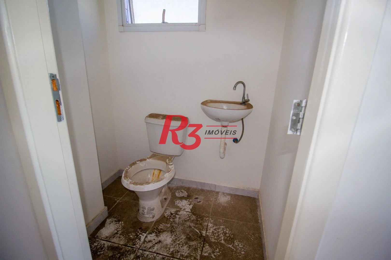 Sala à venda, 36 m² por R$ 350.075,00 - Ponta da Praia - Santos/SP