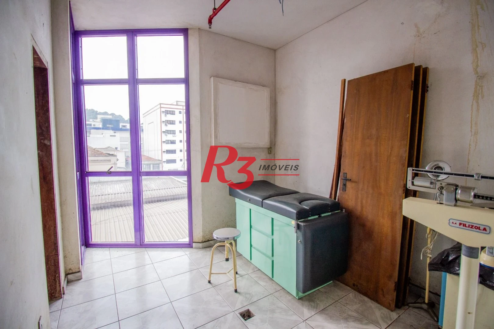 Sala à venda, 43 m² por R$ 320.000,00 - Encruzilhada - Santos/SP