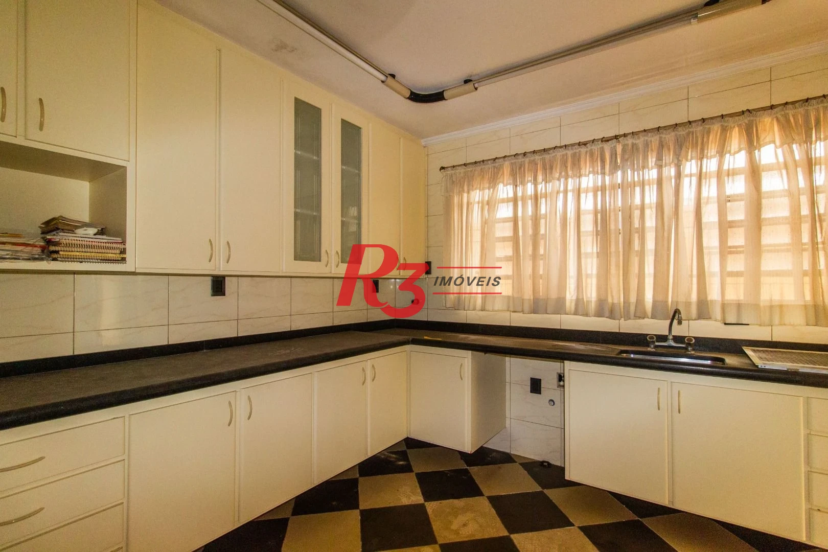 Casa, 450 m² - venda por R$ 4.600.000,00 ou aluguel por R$ 23.000,00 - Gonzaga - Santos/SP