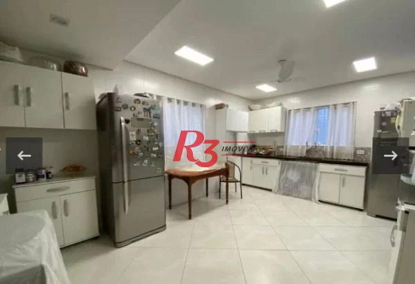 Sobrado com 3 dormitórios à venda, 190 m² por R$ 1.490.000,00 - Ponta da Praia - Santos/SP