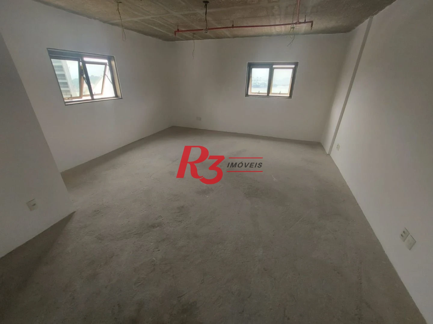 Sala à venda, 53 m² por R$ 370.000,00 - Valongo - Santos/SP
