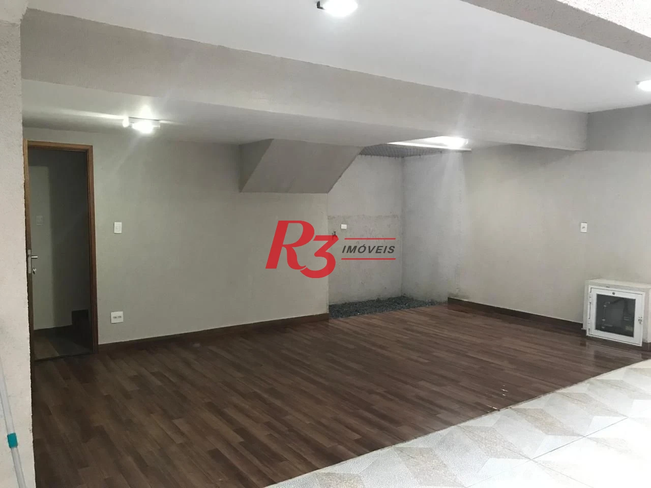 Casa com 2 dormitórios à venda, 110 m² por R$ 550.000,00 - Estuário - Santos/SP