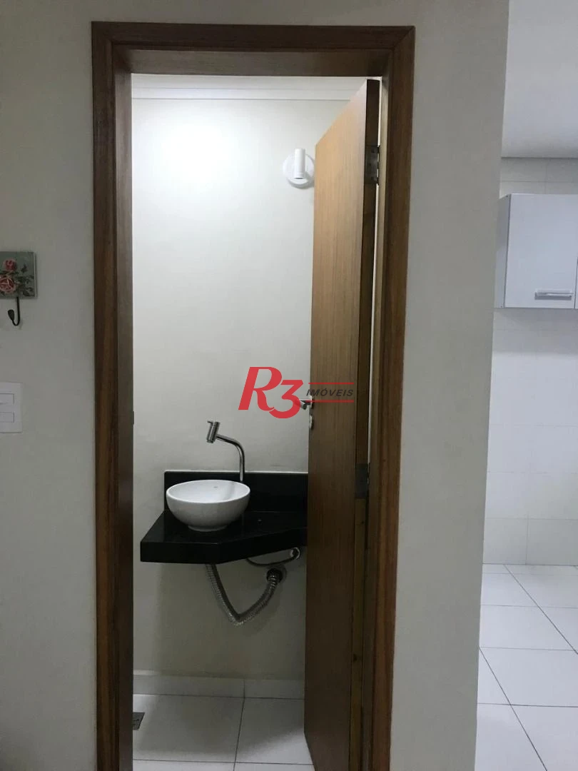 Casa com 2 dormitórios à venda, 110 m² por R$ 550.000,00 - Estuário - Santos/SP