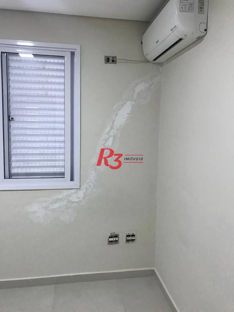 Casa com 2 dormitórios à venda, 110 m² por R$ 550.000,00 - Estuário - Santos/SP