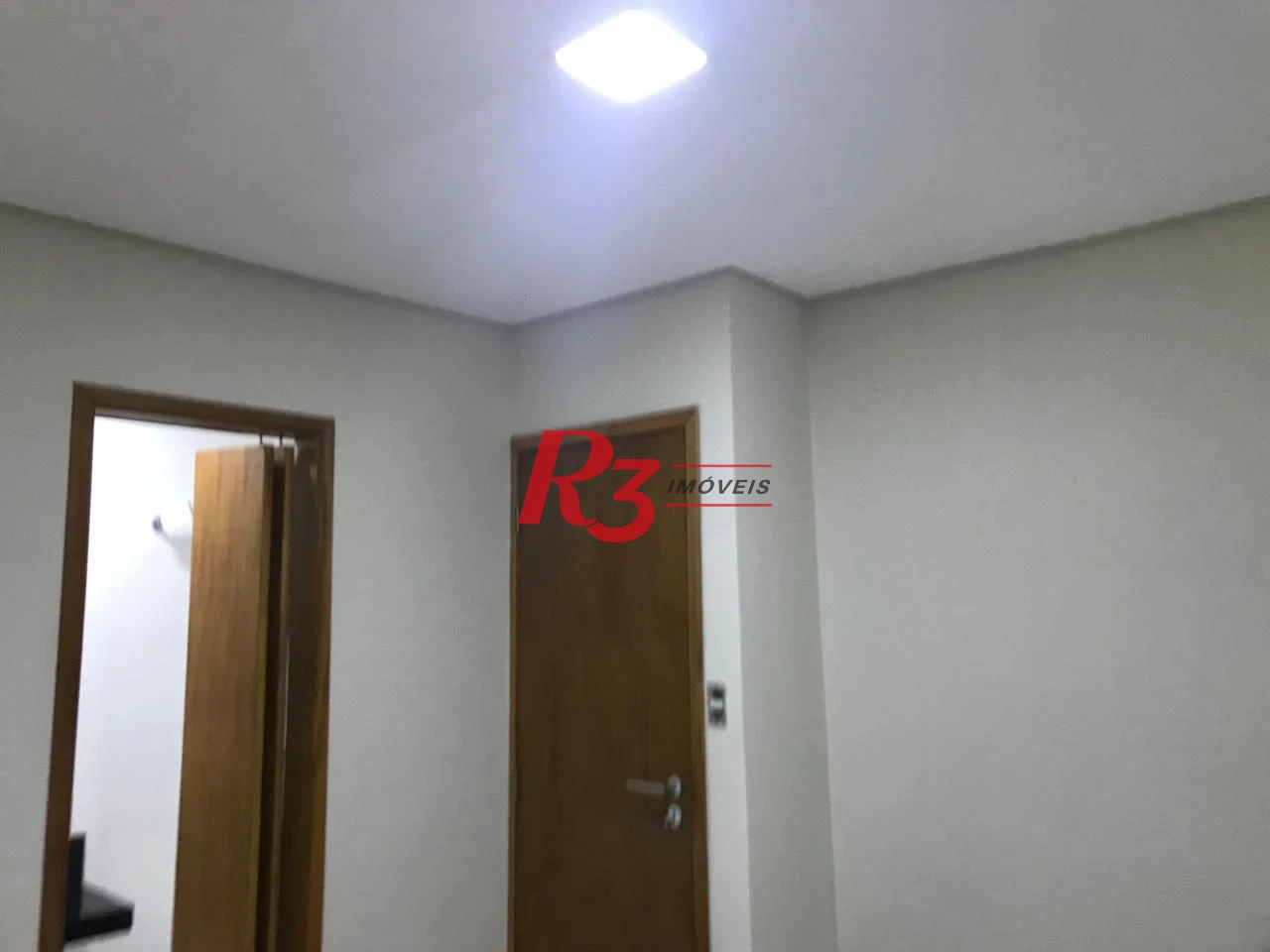 Casa com 2 dormitórios à venda, 110 m² por R$ 550.000,00 - Estuário - Santos/SP