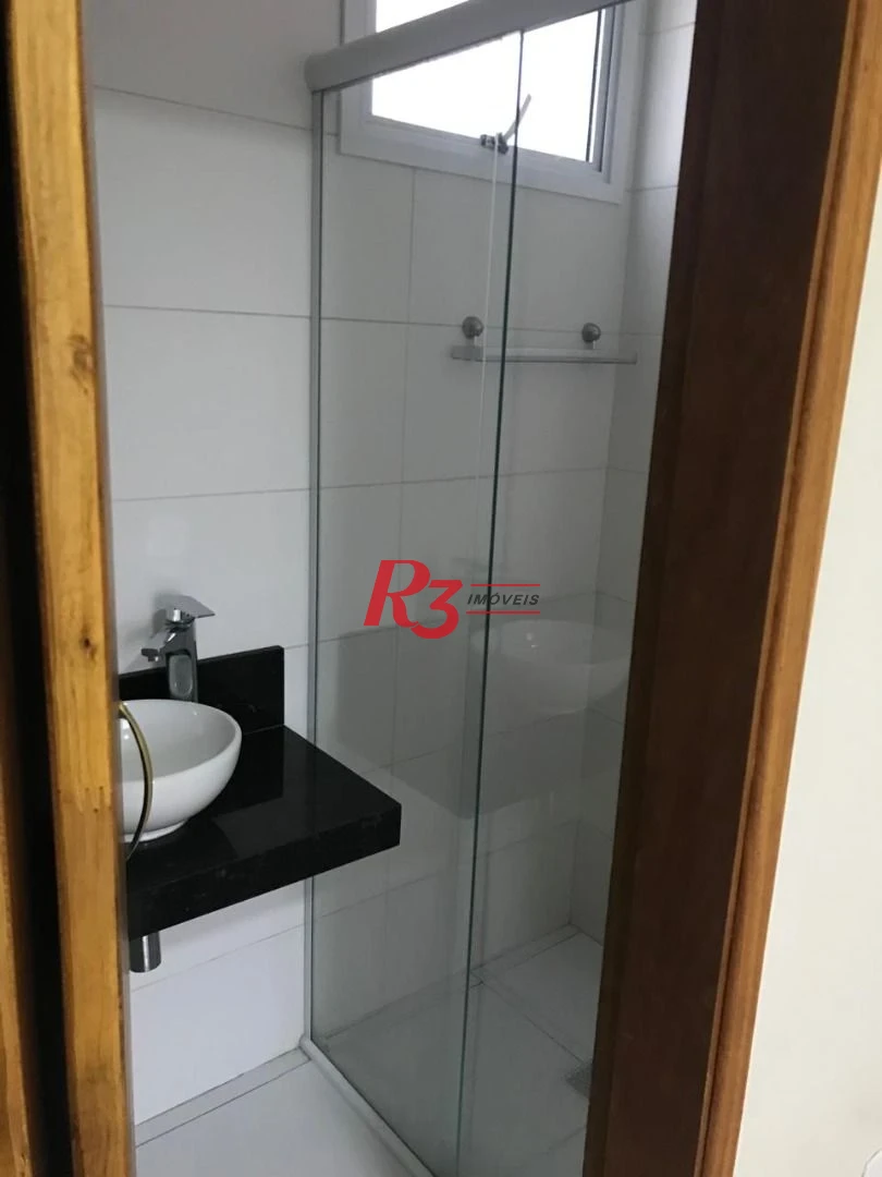 Casa com 2 dormitórios à venda, 110 m² por R$ 550.000,00 - Estuário - Santos/SP