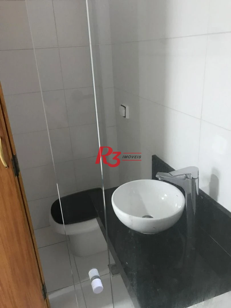 Casa com 2 dormitórios à venda, 110 m² por R$ 550.000,00 - Estuário - Santos/SP