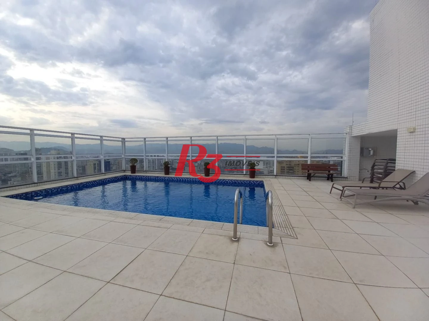 Apartamento com 3 dormitórios à venda, 125 m² por R$ 1.850.000,00 - Embaré - Santos/SP