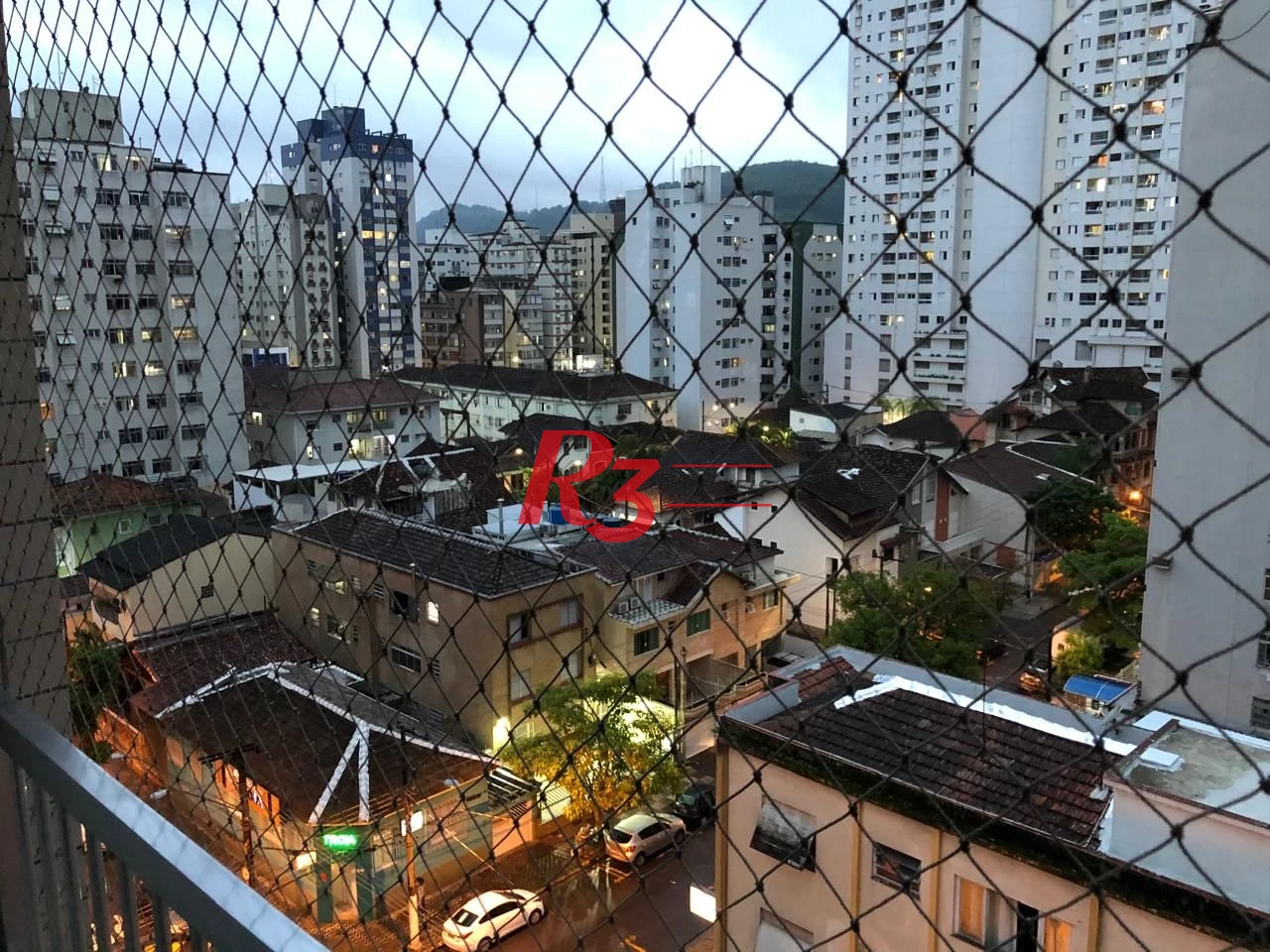 Apartamento com 2 dormitórios à venda, 98 m² por R$ 420.000,00 - Centro - São Vicente/SP