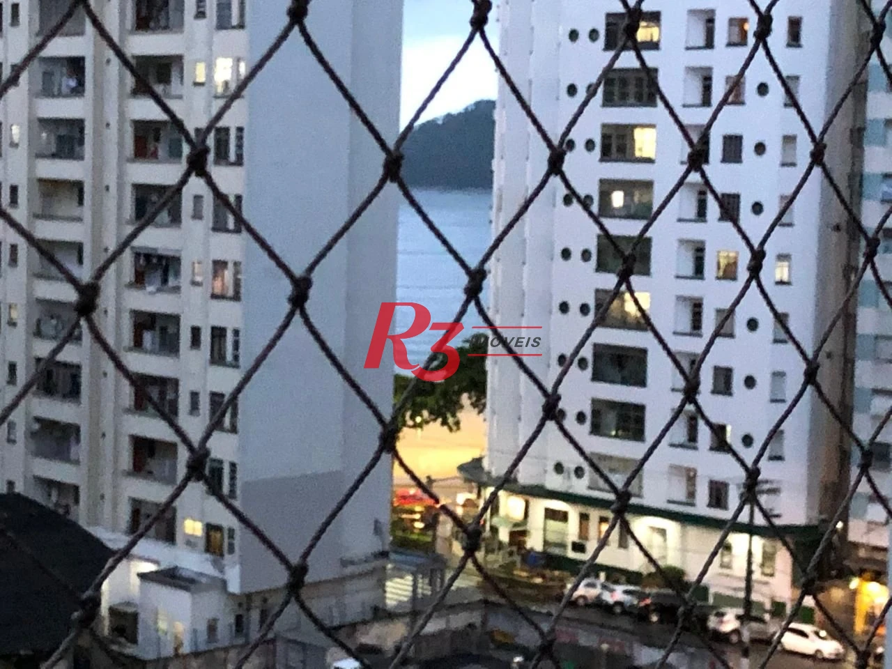 Apartamento com 2 dormitórios à venda, 98 m² por R$ 420.000,00 - Centro - São Vicente/SP