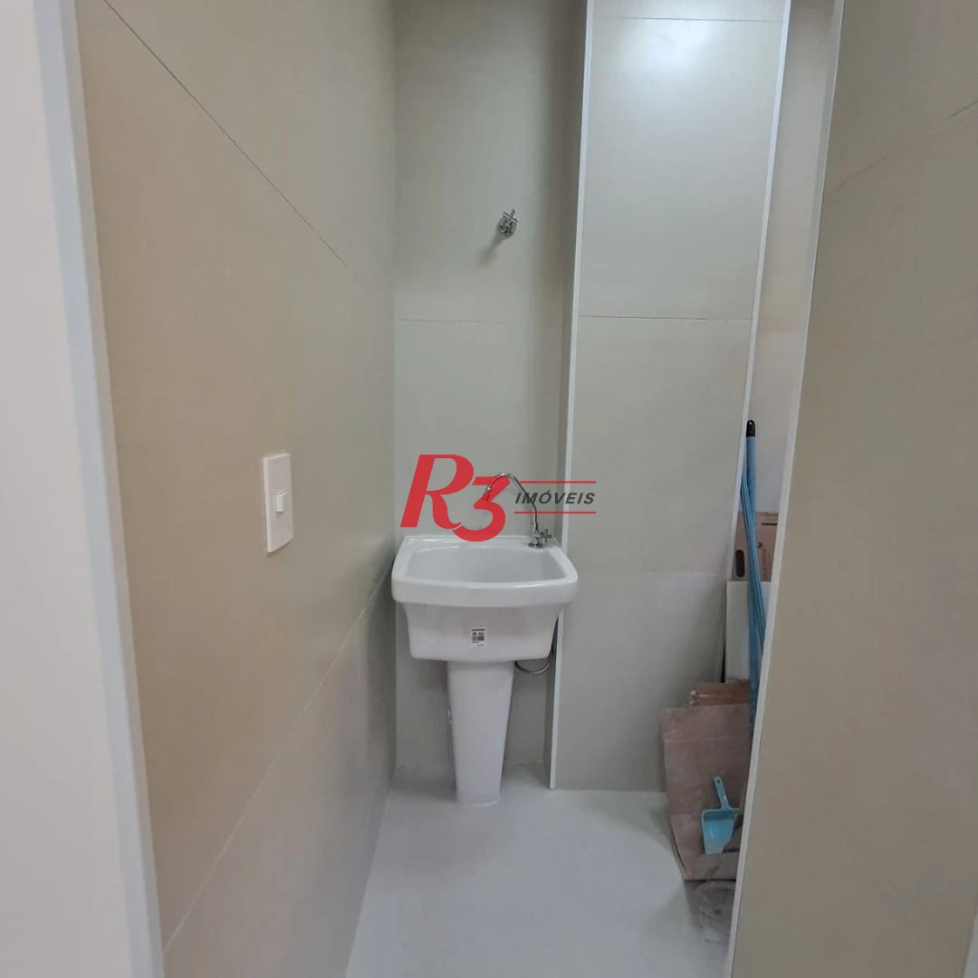 Apartamento dois quartos Gonzaga Santos