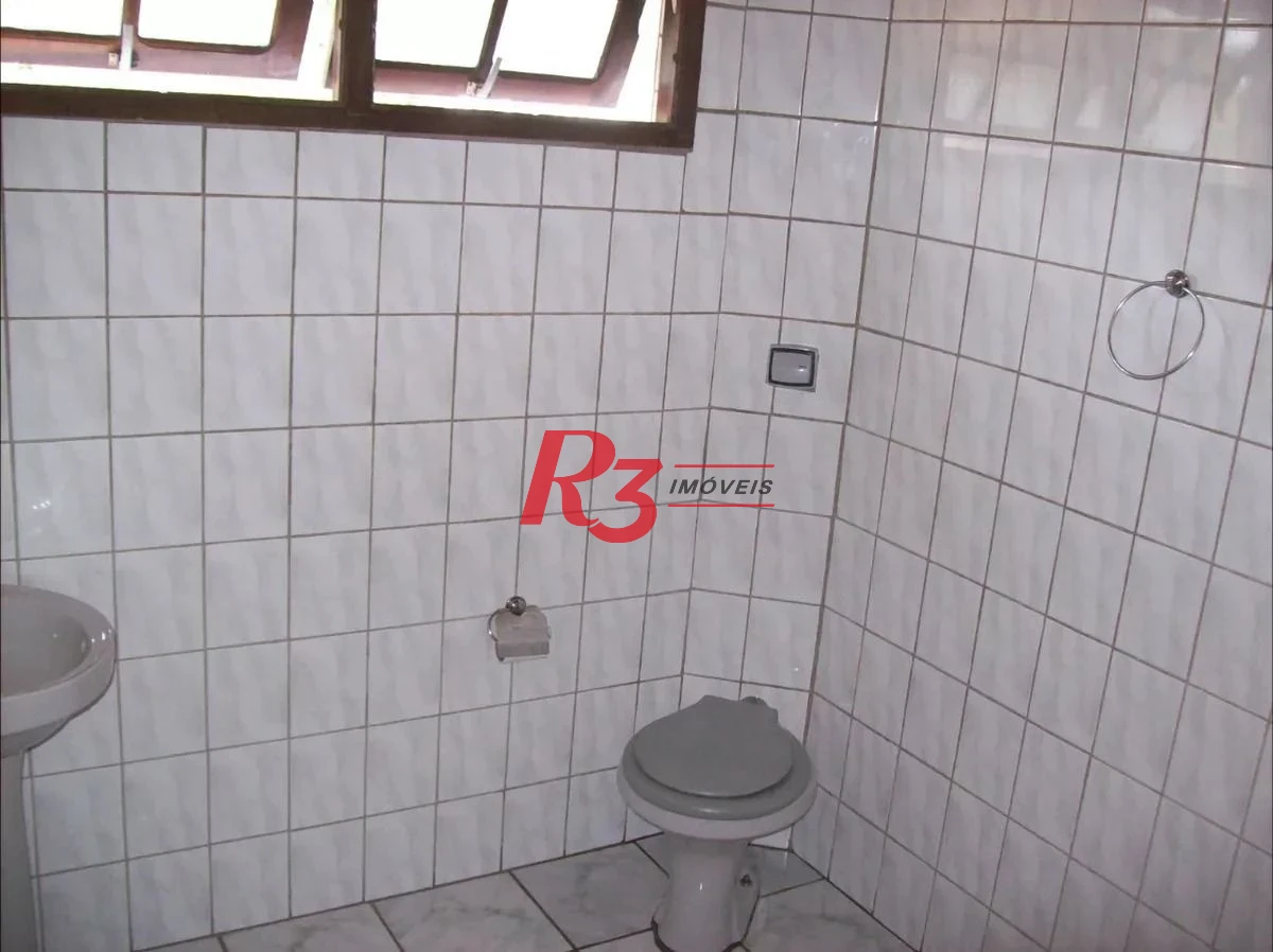 Sobrado com 3 dormitórios à venda, 163 m² por R$ 700.000,00 - Caneleira - Santos/SP