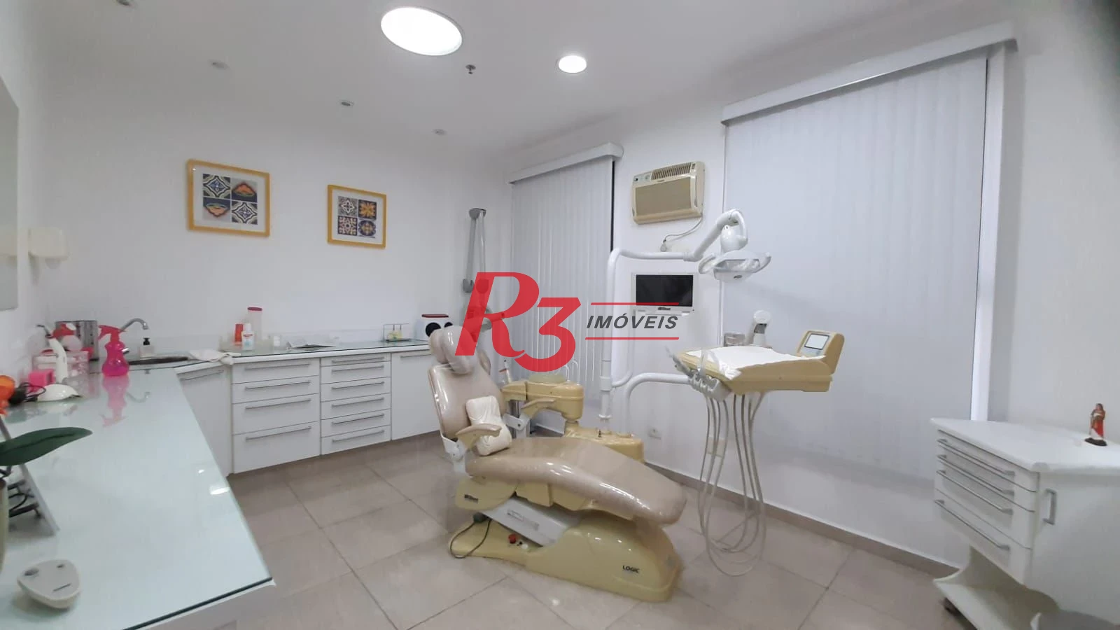 Sala comercial á venda, com