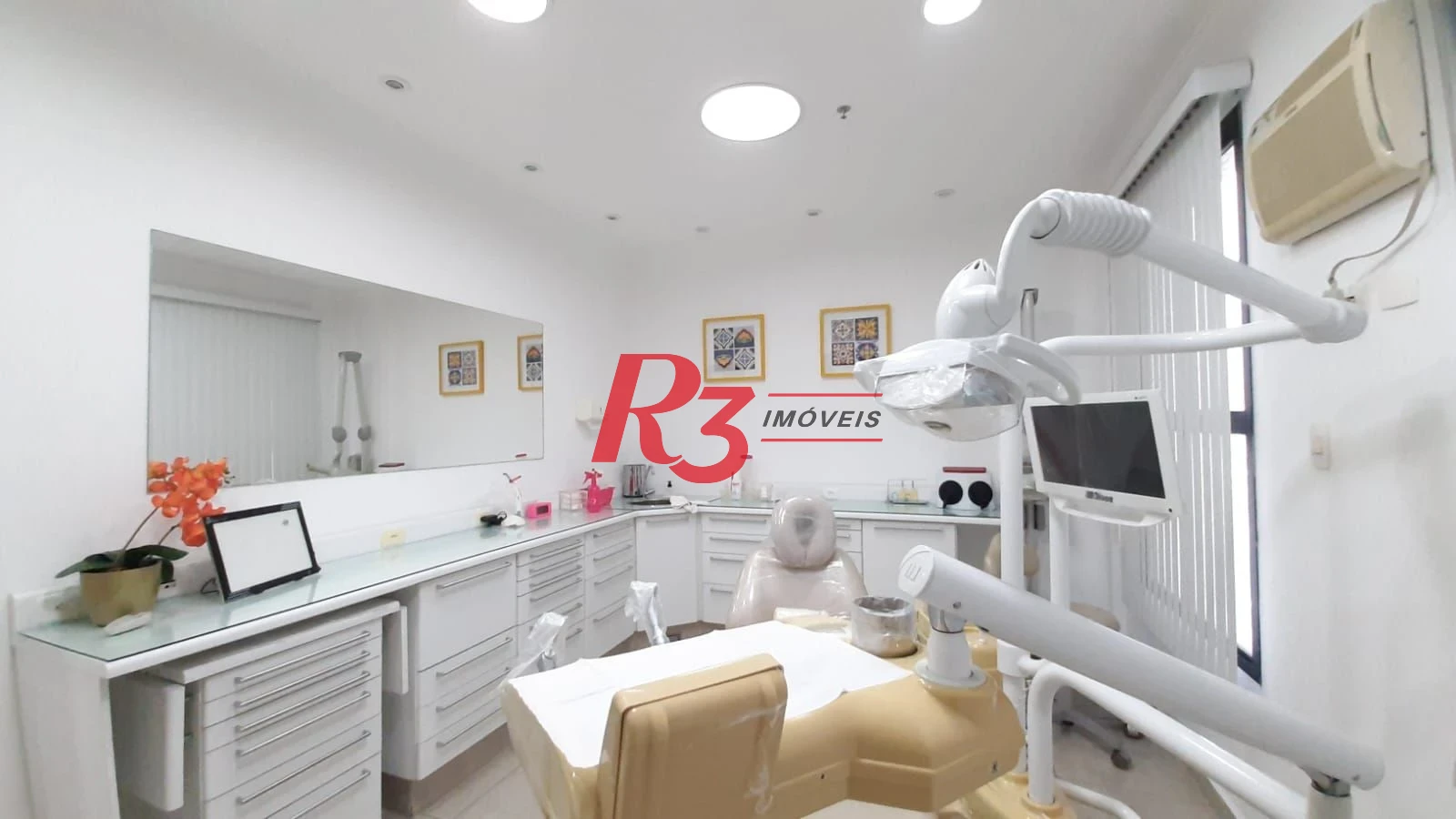 Sala comercial á venda, com