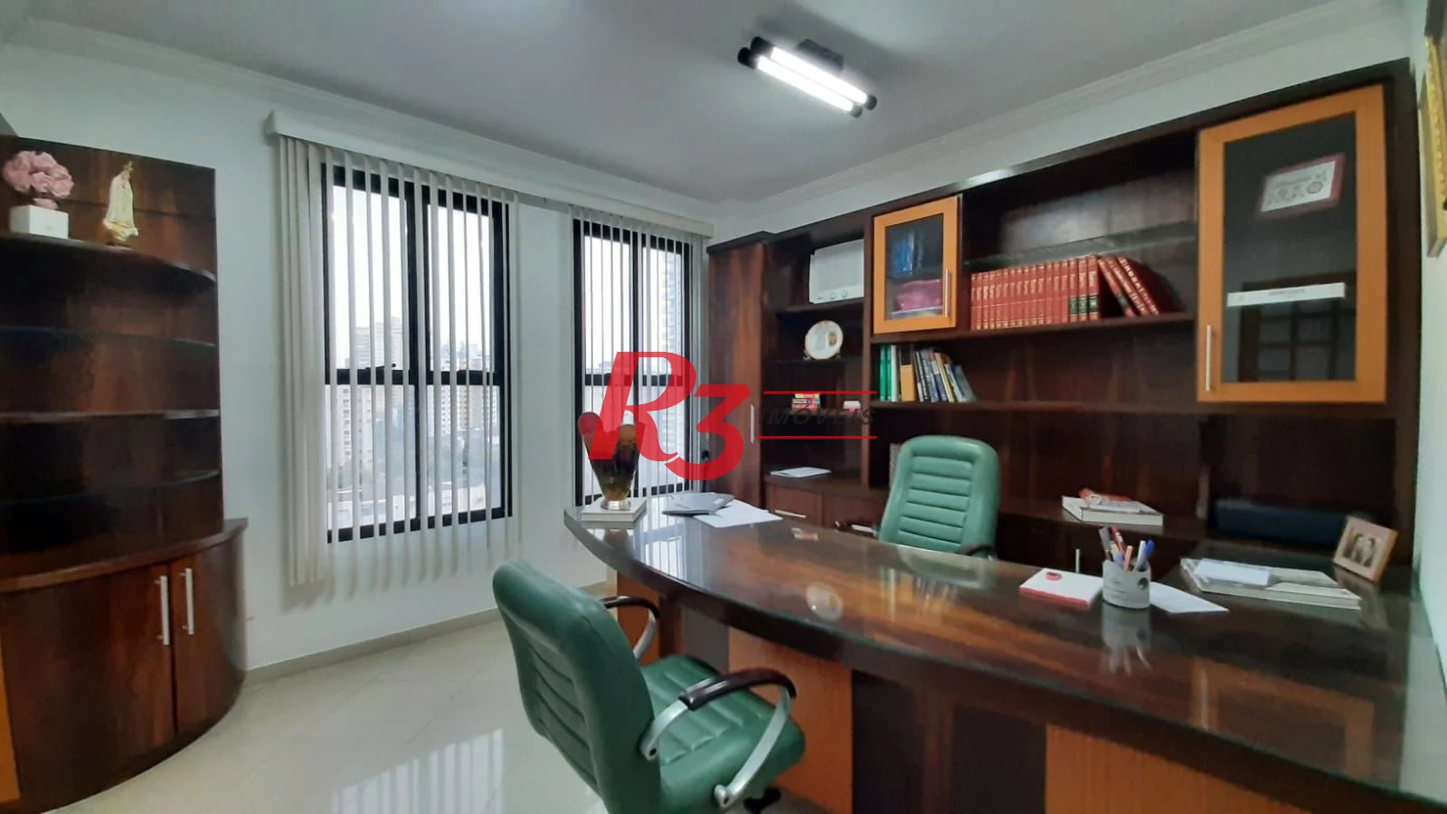 Sala comercial á venda, com