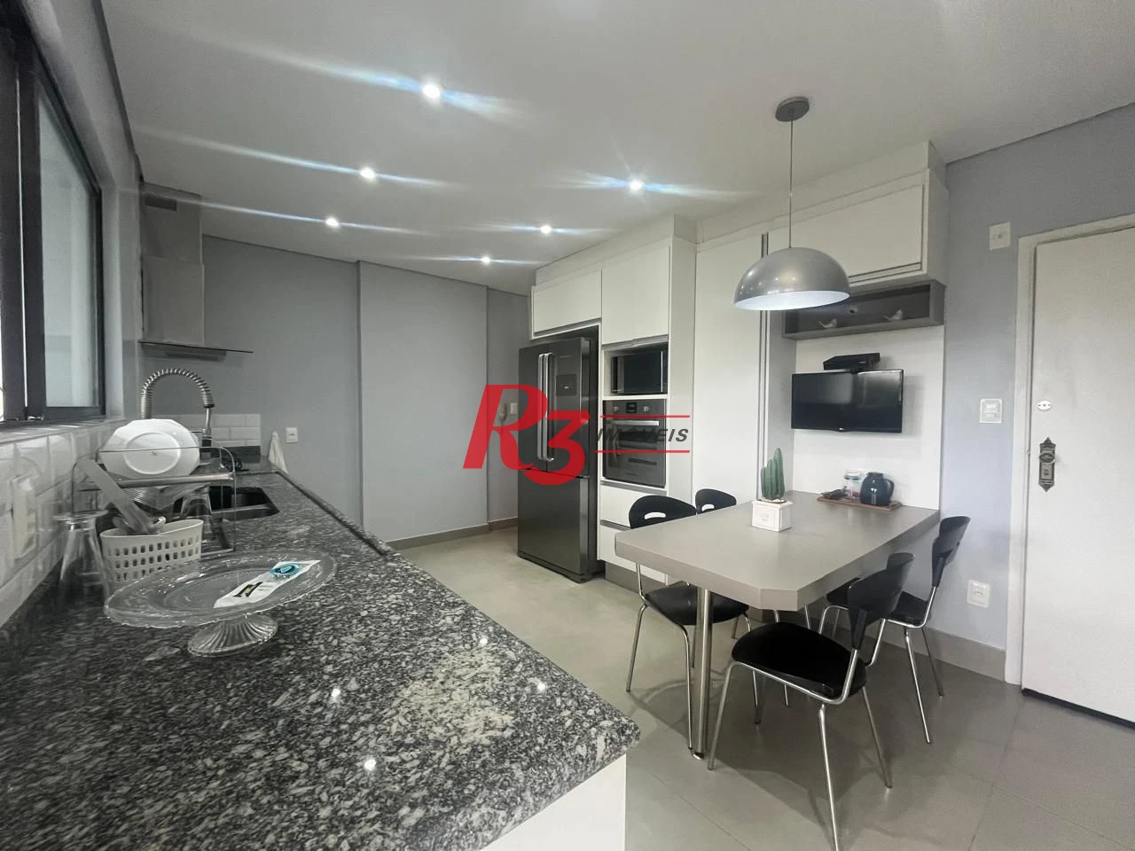 Apartamento com 3 dormitórios à venda, 157 m² por R$ 1.450.000,00 - Ponta da Praia - Santos/SP