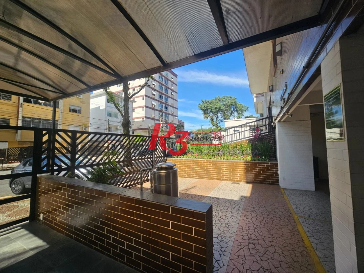 Apartamento á venda Frente 2 dormitórios  2 salas Dependência Completa 1 Vg  Marapé