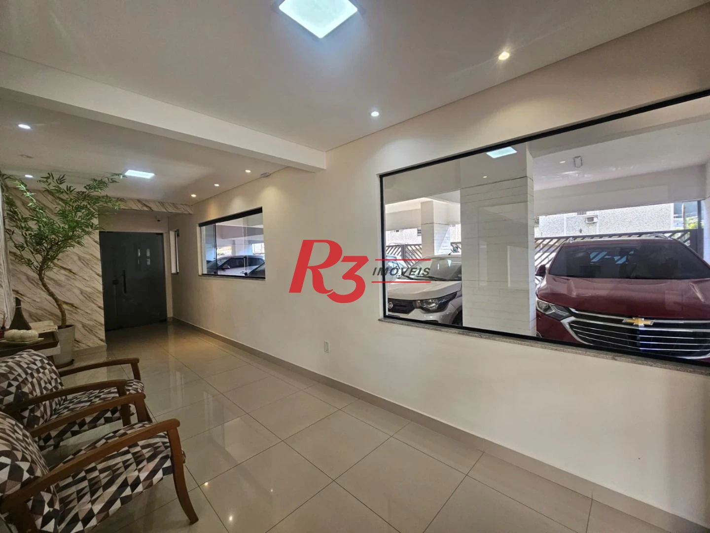 Apartamento á venda Frente 2 dormitórios  2 salas Dependência Completa 1 Vg  Marapé