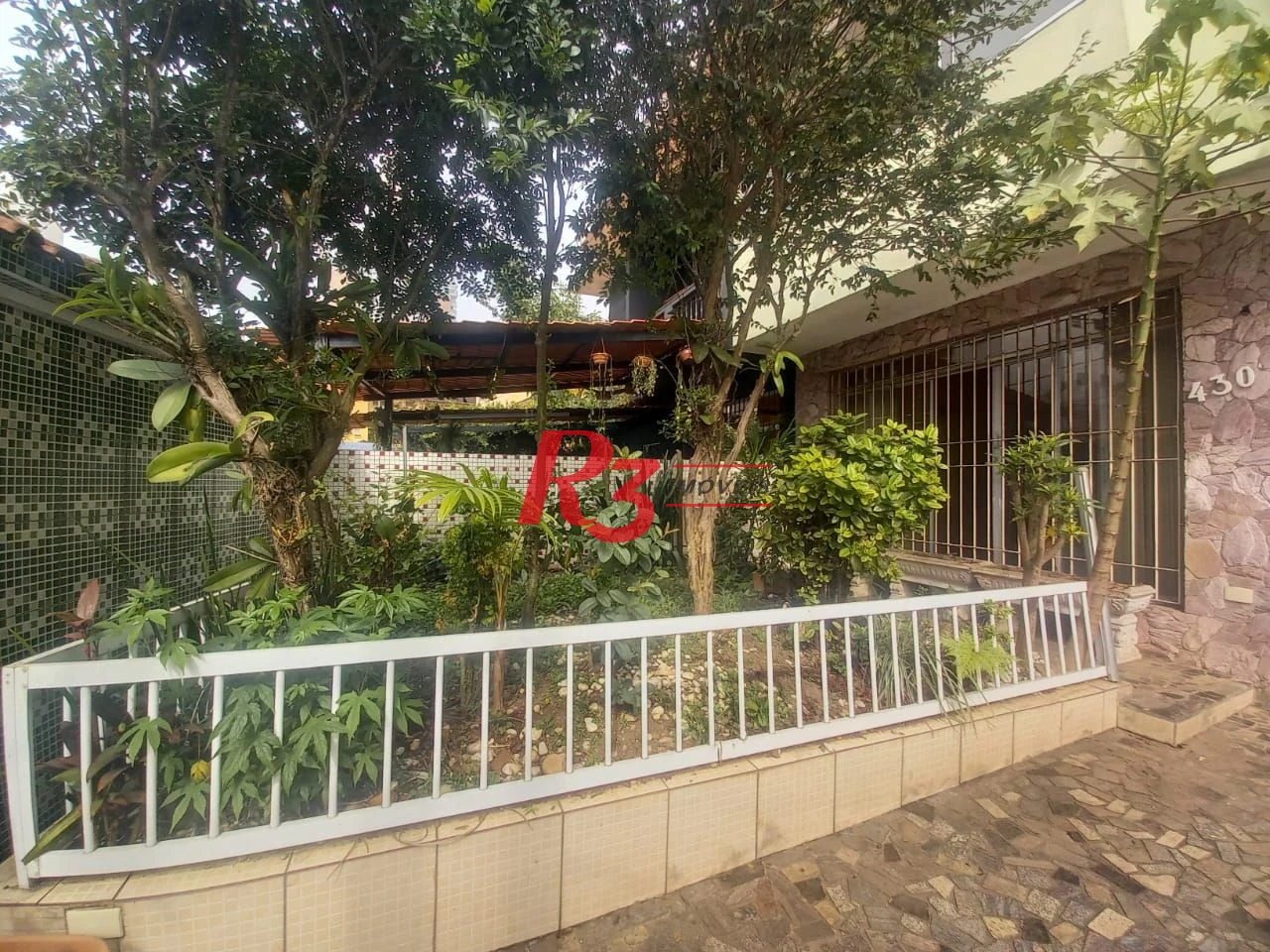 Sobrado com 4 dormitórios para alugar, 227 m² por R$ 12.000,00/mês - Boqueirão - Santos/SP