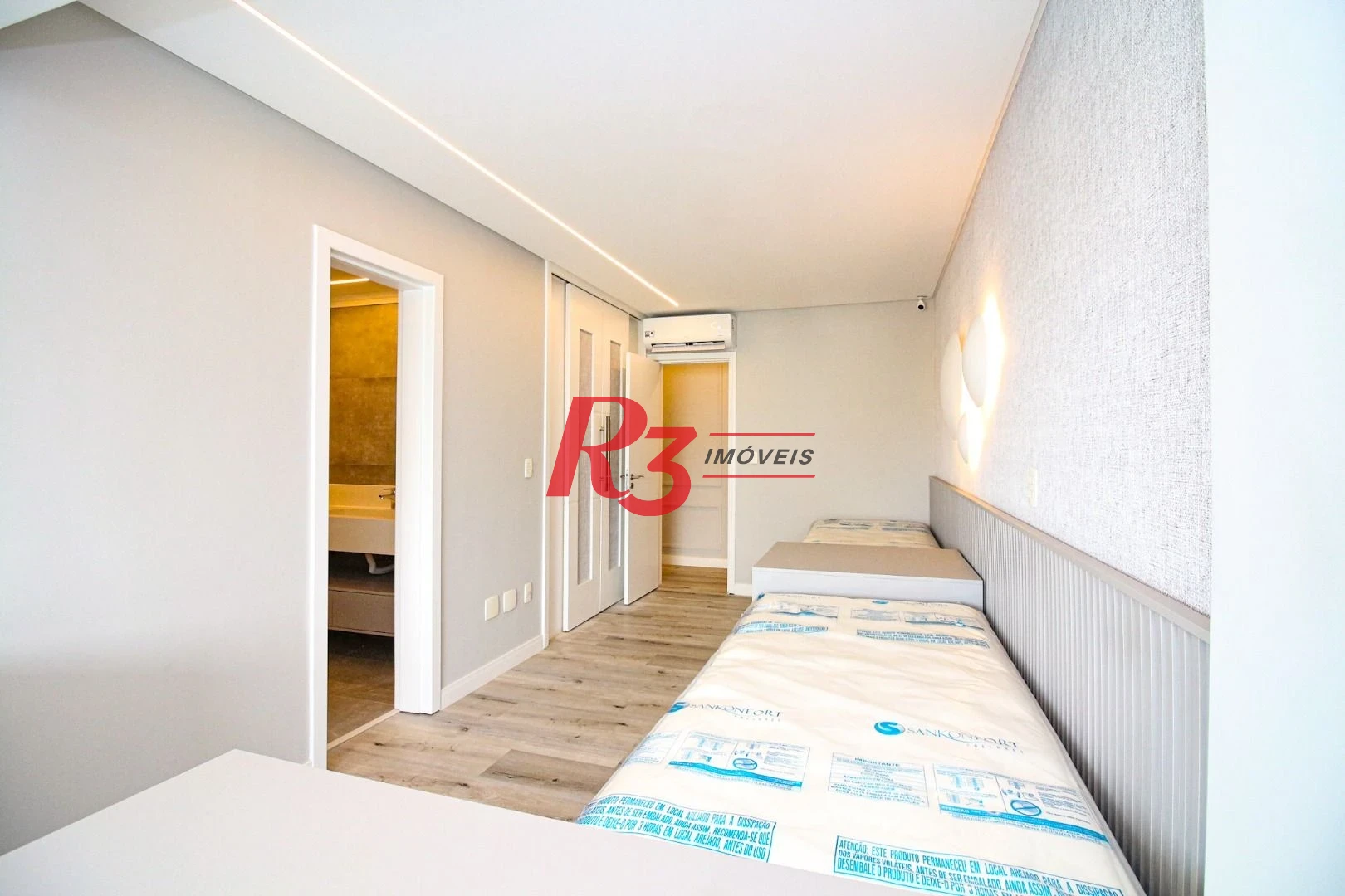 Apartamento à venda, 232 m² por R$ 4.190.000,00 - Embaré - Santos/SP