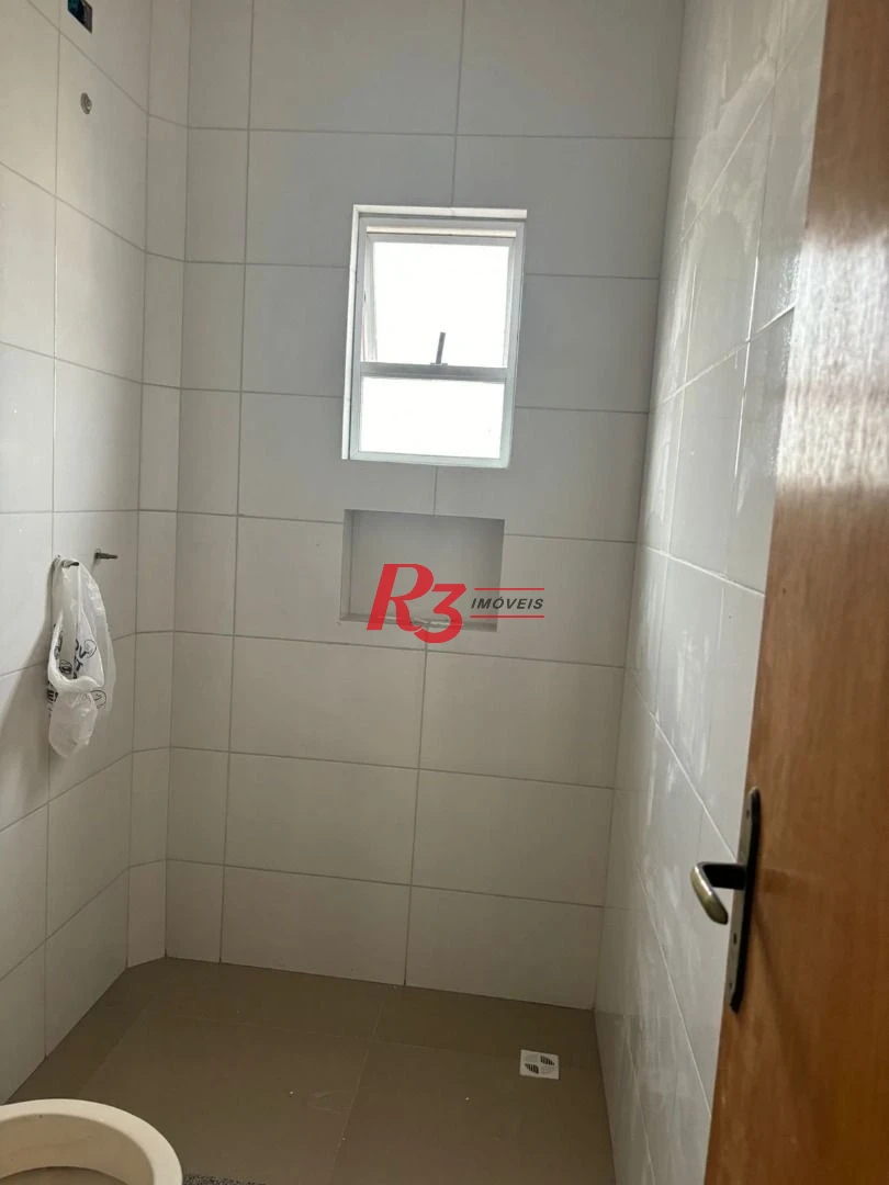 Casa com 2 dormitórios à venda, 80 m² por R$ 375.000,00 - Areia Branca - Santos/SP