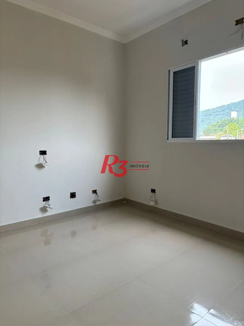 Casa com 2 dormitórios à venda, 80 m² por R$ 375.000,00 - Areia Branca - Santos/SP