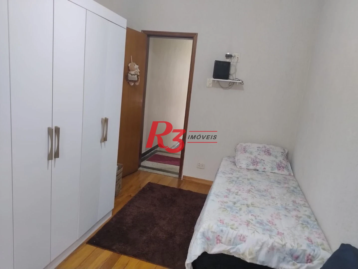 Sobrado com 3 dormitórios à venda, 226 m² por R$ 700.000,00 - Centro - São Vicente/SP