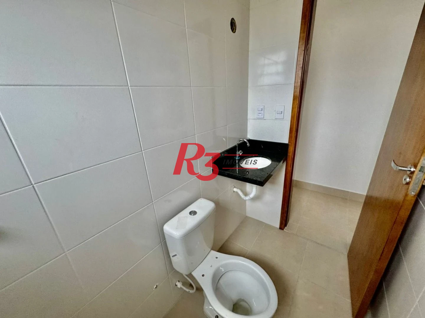 Apartamento com 2 dormitórios à venda, 65 m² por R$ 299.000,00 - Vila Valença - São Vicente/SP