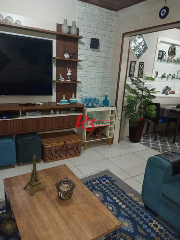 Casa com 3 dormitórios à venda, 265 m² por R$ 744.000,00 - Chico de Paula - Santos/SP