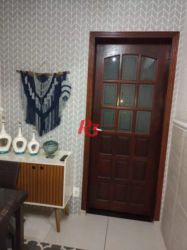Casa com 3 dormitórios à venda, 265 m² por R$ 744.000,00 - Chico de Paula - Santos/SP