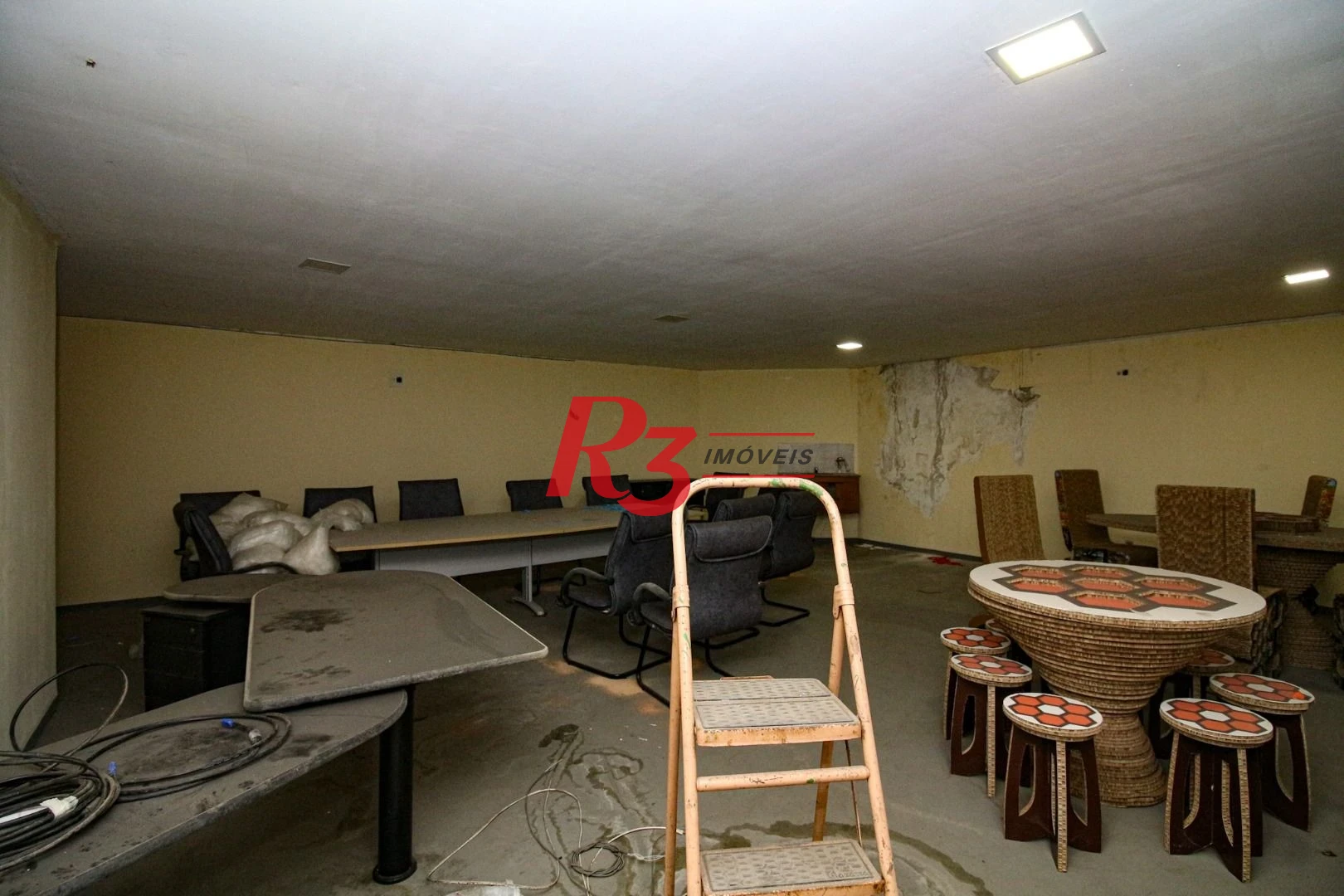 Galpão para alugar, 5000 m² por R$ 127.000,00/mês - Paquetá - Santos/SP
