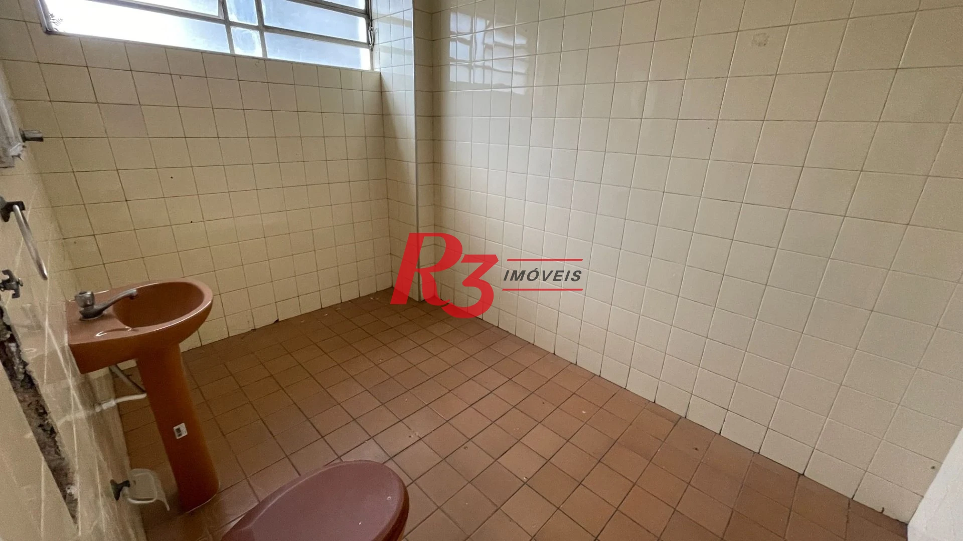 Conjunto para alugar, 118 m² por R$ 2.800,02/mês - Centro - Santos/SP