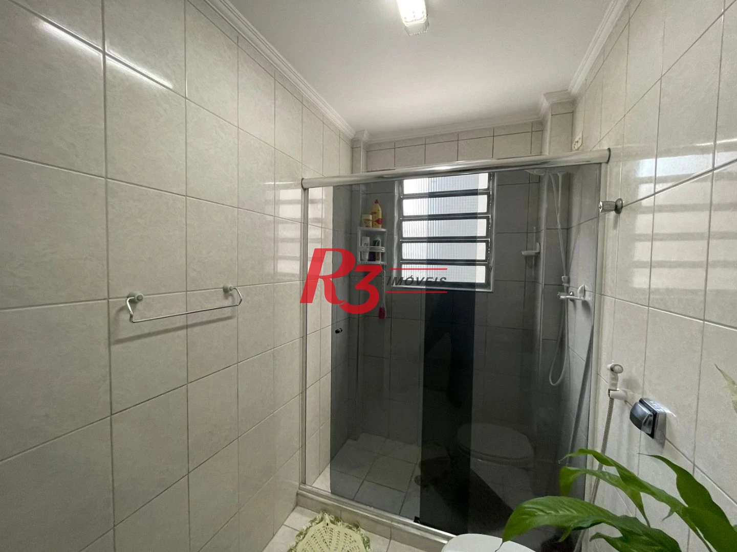 Apartamento á venda 2 quartos  Dependência Completa  1vg  quadra da Praia da Pompéia.