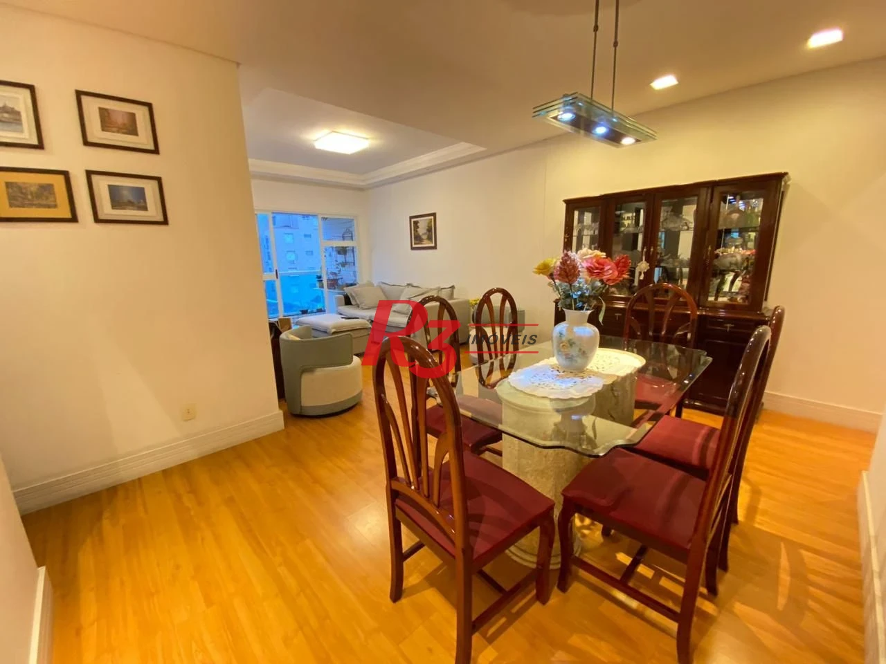 Apartamento 120m² no Embaré