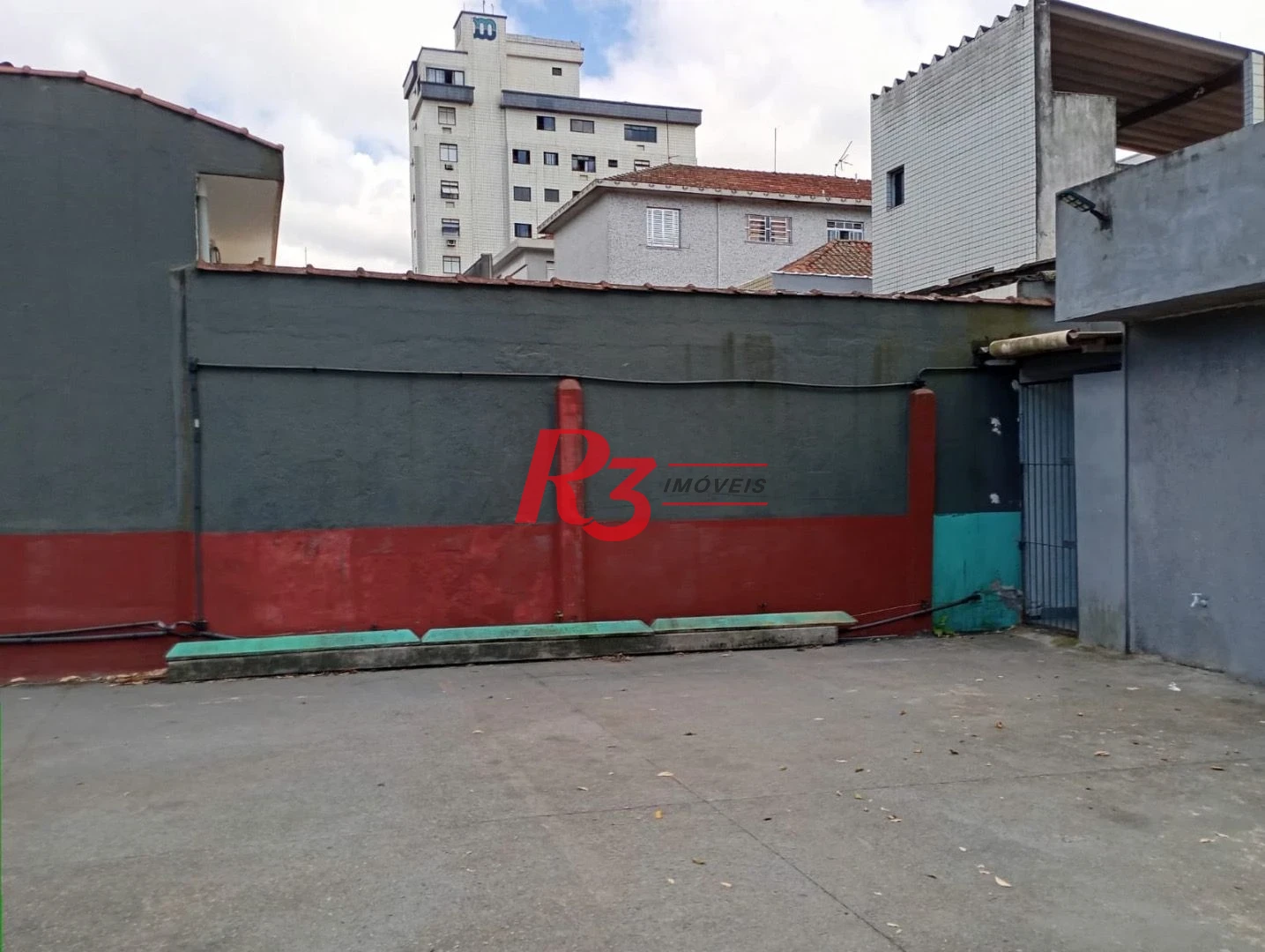 Terreno para alugar, 480 m² por R$ 8.000,00/mês - Aparecida - Santos/SP