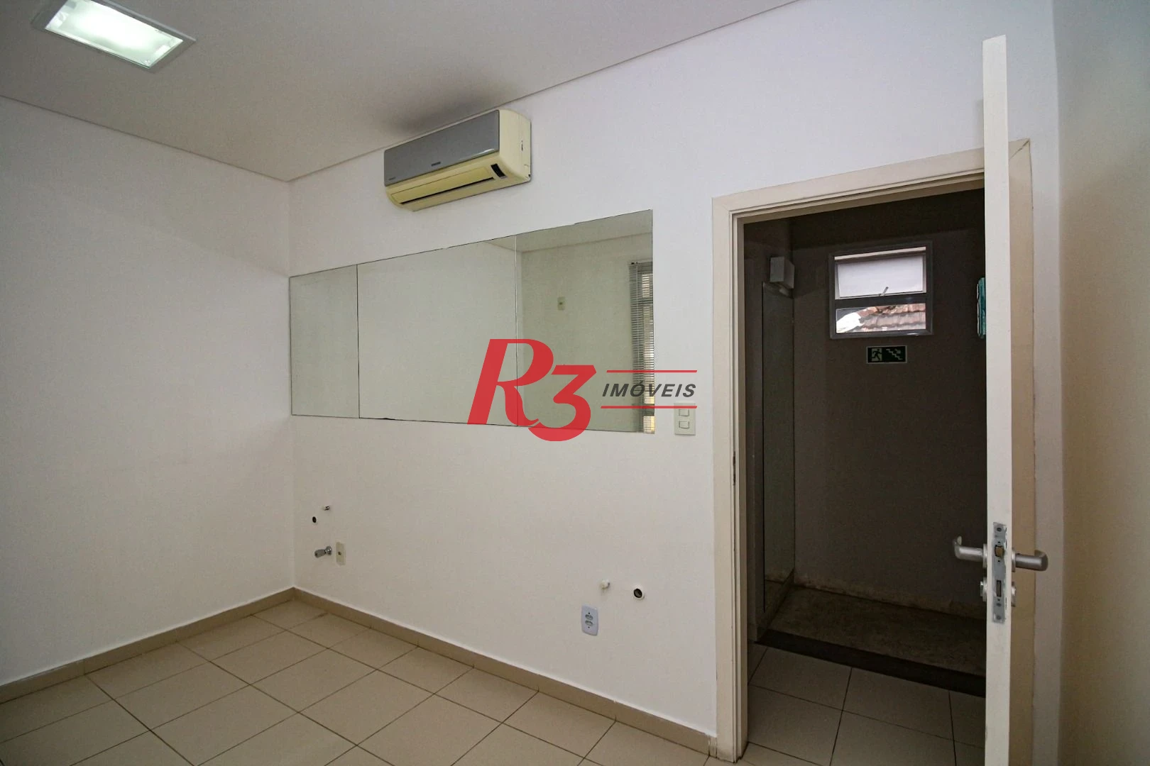 Sala para alugar, 15 m² por R$ 2.500,00/mês - Campo Grande - Santos/SP