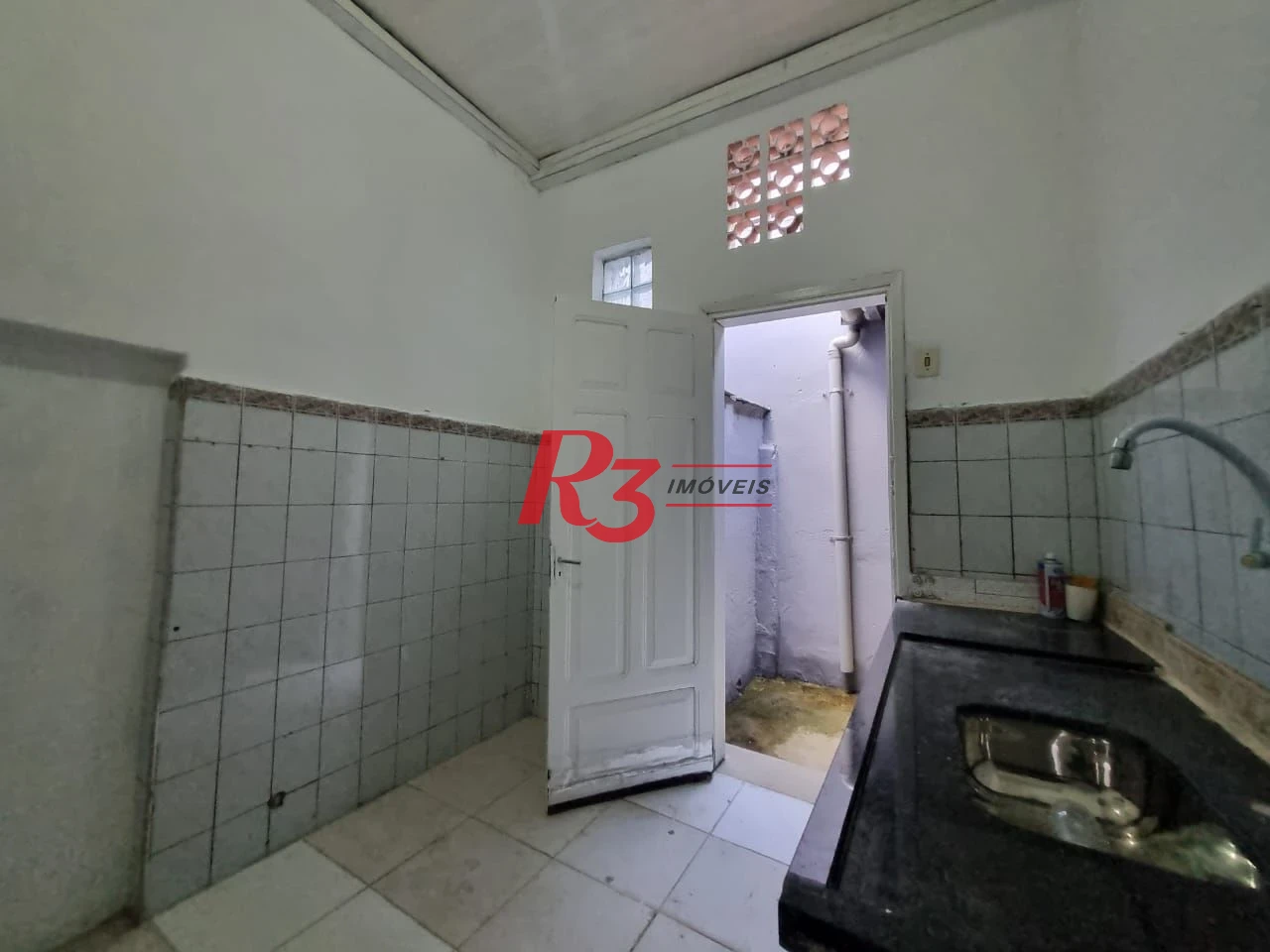 Casa com 2 dormitórios para alugar, 80 m² por R$ 2.500,01/mês - Vila Matias - Santos/SP