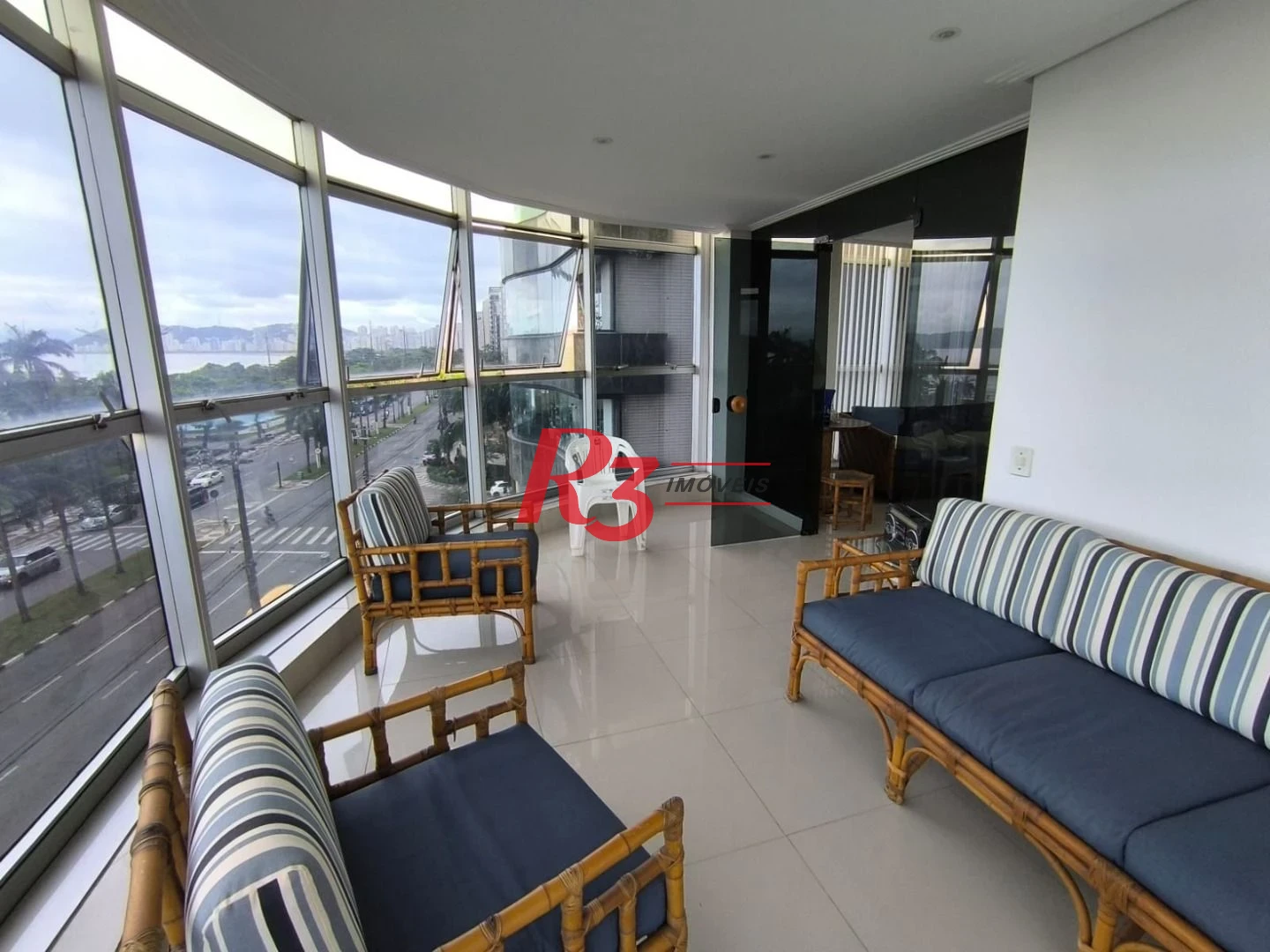 Apartamento com 2 dormitórios à venda, 138 m² por R$ 1.850.000,00 - Aparecida - Santos/SP