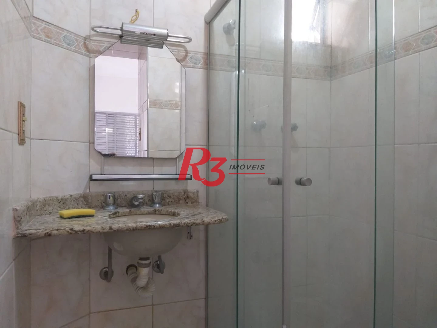 Apartamento com 1 dormitório para alugar, 63 m² por R$ 4.065,00/mês - José Menino - Santos/SP