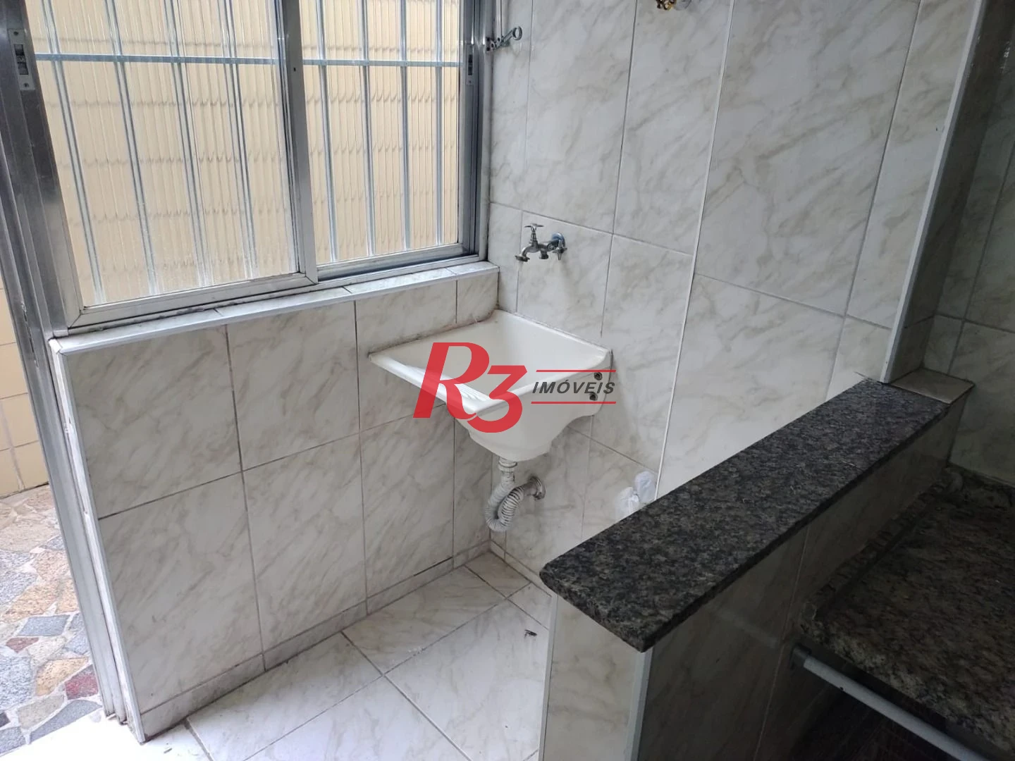 Apartamento com 2 dormitórios à venda, 110 m² por R$ 380.000,00 - Boqueirão - Santos/SP