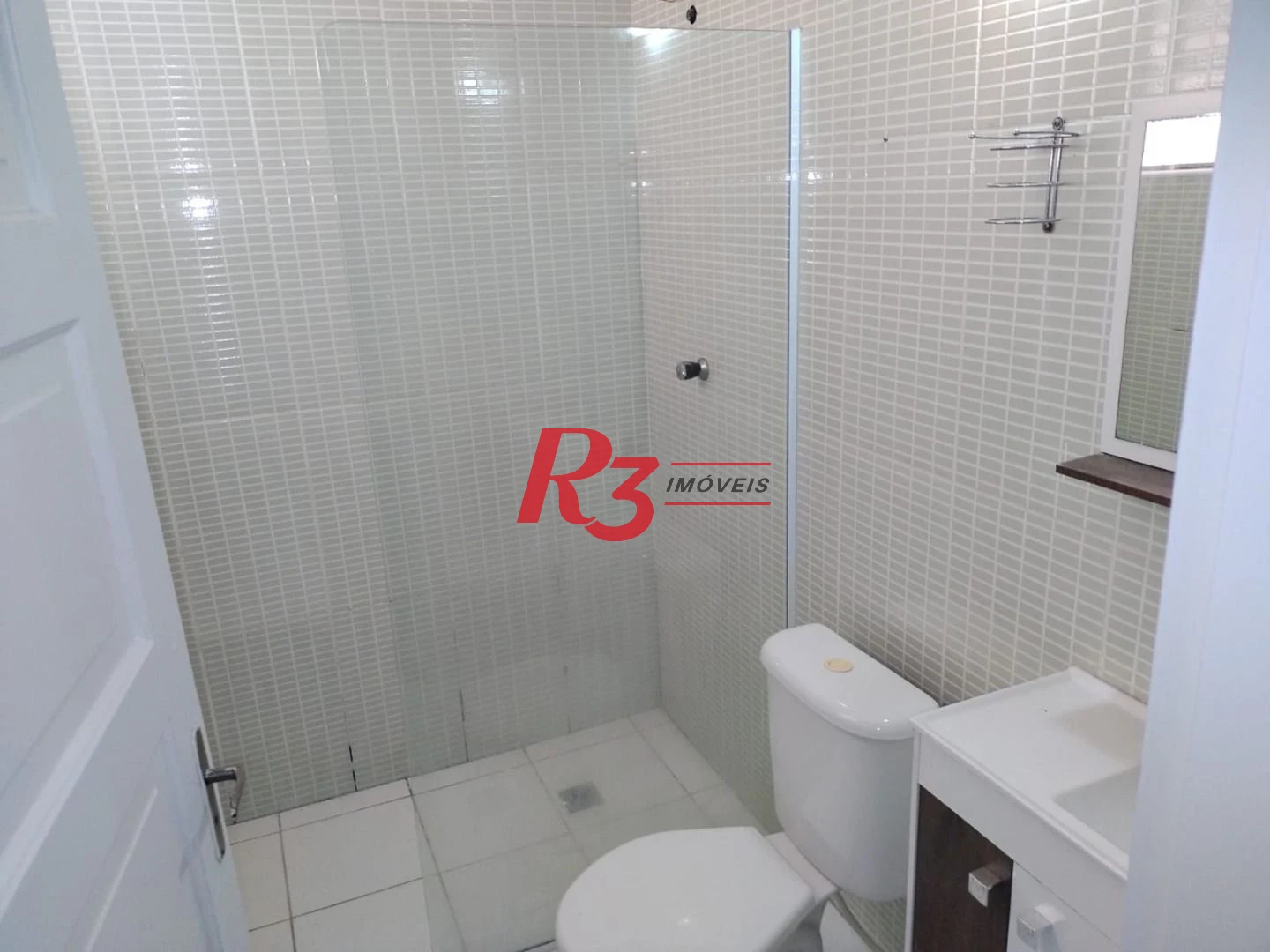 Apartamento com 2 dormitórios à venda, 110 m² por R$ 380.000,00 - Boqueirão - Santos/SP