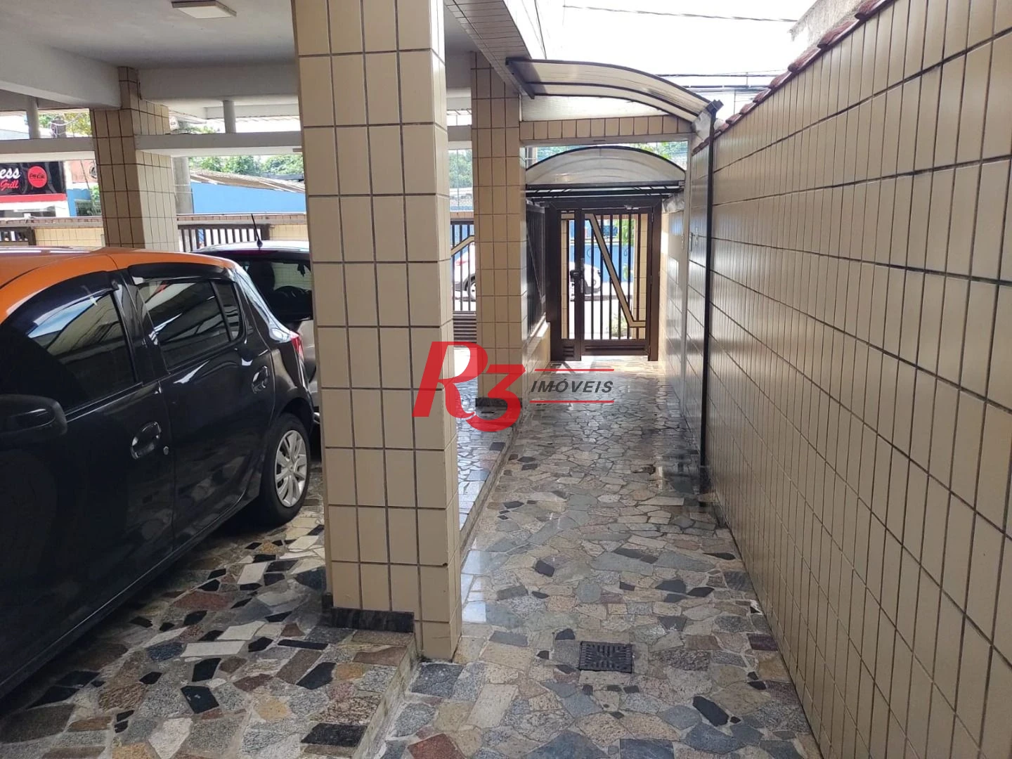 Apartamento com 2 dormitórios à venda, 110 m² por R$ 380.000,00 - Boqueirão - Santos/SP