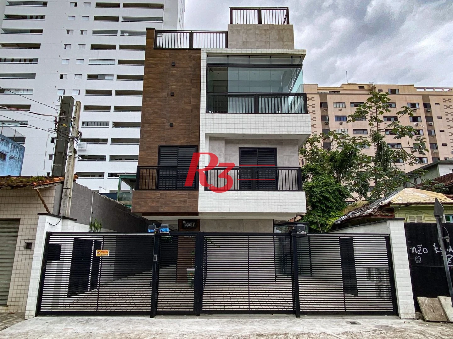 Sobrado com 2 dormitórios, 98 m² - venda por R$ 690.000,00 ou aluguel por R$ 5.500,00/mês - Marapé - Santos/SP