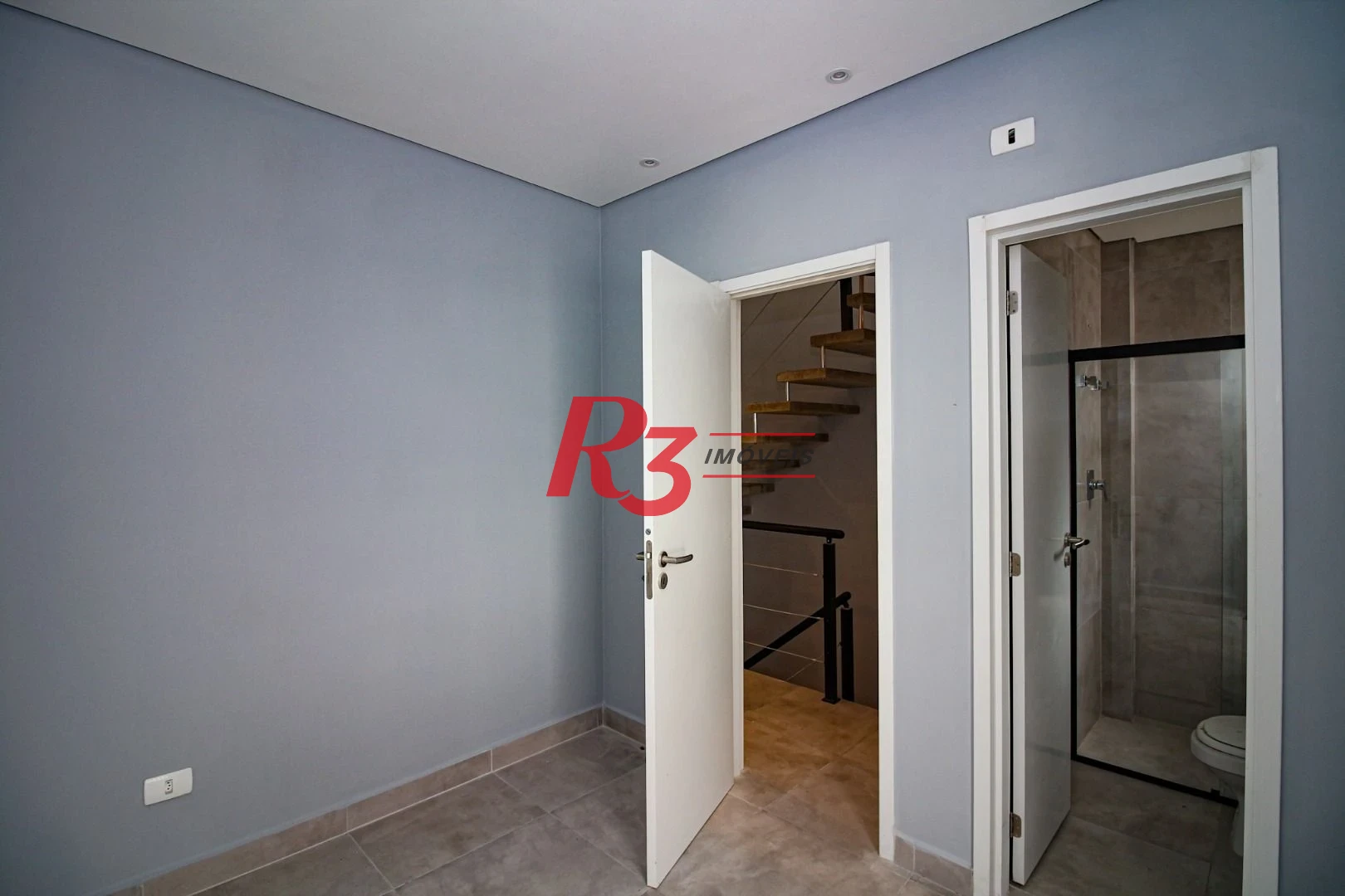 Sobrado com 2 dormitórios, 98 m² - venda por R$ 690.000,00 ou aluguel por R$ 5.500,00/mês - Marapé - Santos/SP