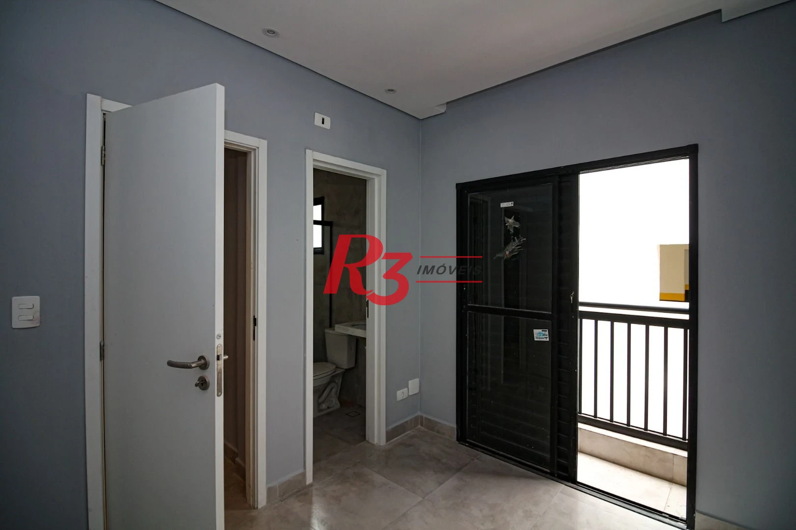 Sobrado com 2 dormitórios, 98 m² - venda por R$ 690.000,00 ou aluguel por R$ 5.500,00/mês - Marapé - Santos/SP