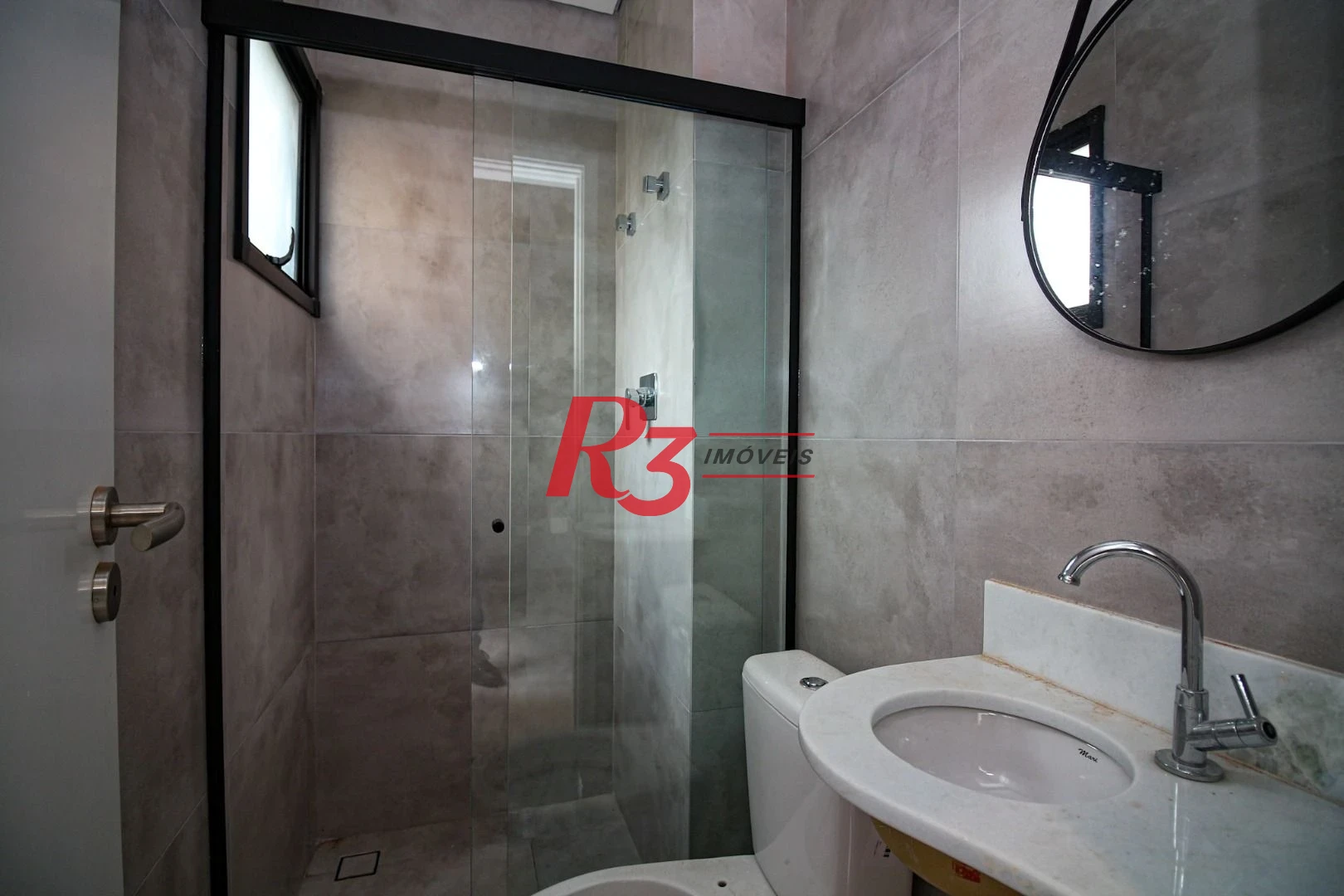 Sobrado com 2 dormitórios, 98 m² - venda por R$ 690.000,00 ou aluguel por R$ 5.500,00/mês - Marapé - Santos/SP