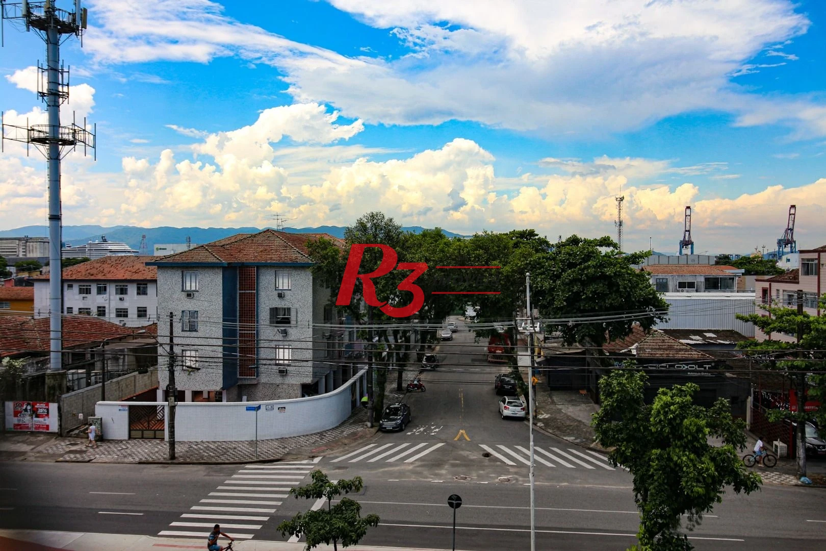 Apartamento com 2 dormitórios à venda, 79 m² por R$ 425.000,00 - Embaré - Santos/SP