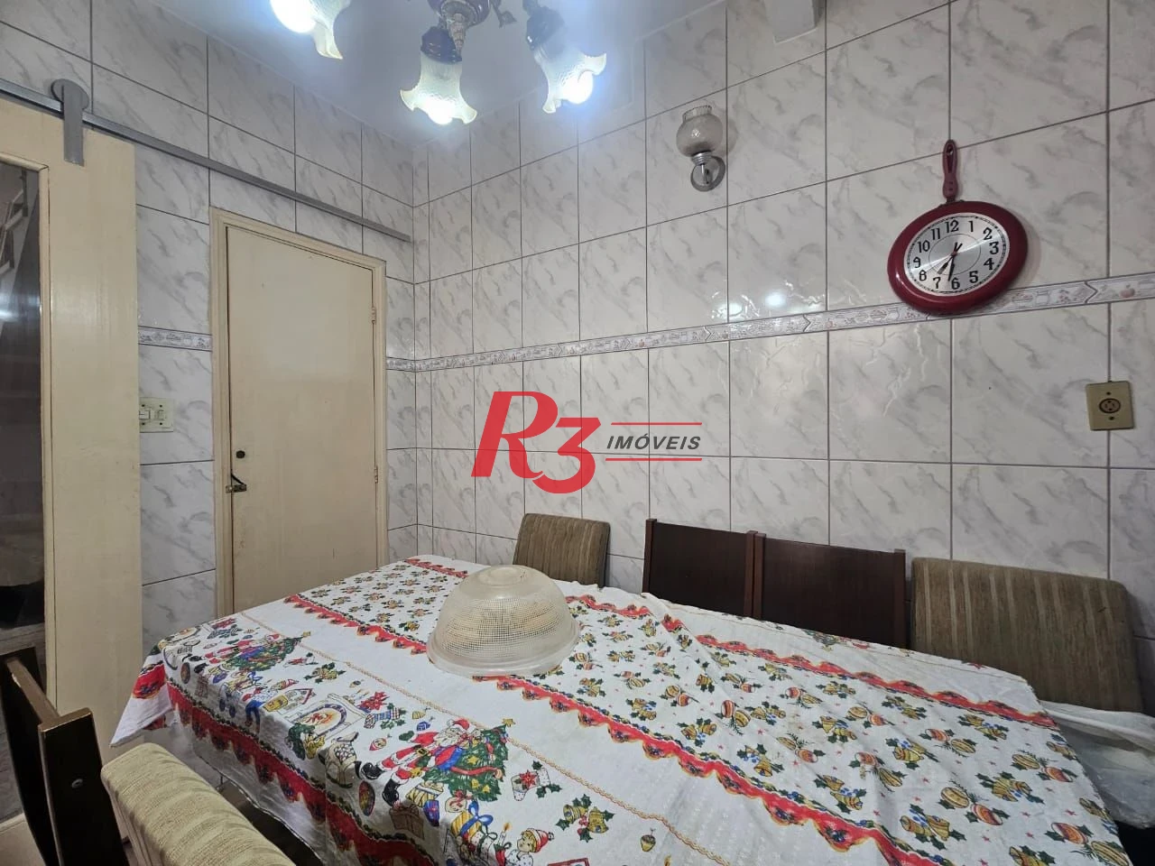 Sobrado com 2 dormitórios à venda, 98 m² por R$ 650.000,00 - Campo Grande - Santos/SP