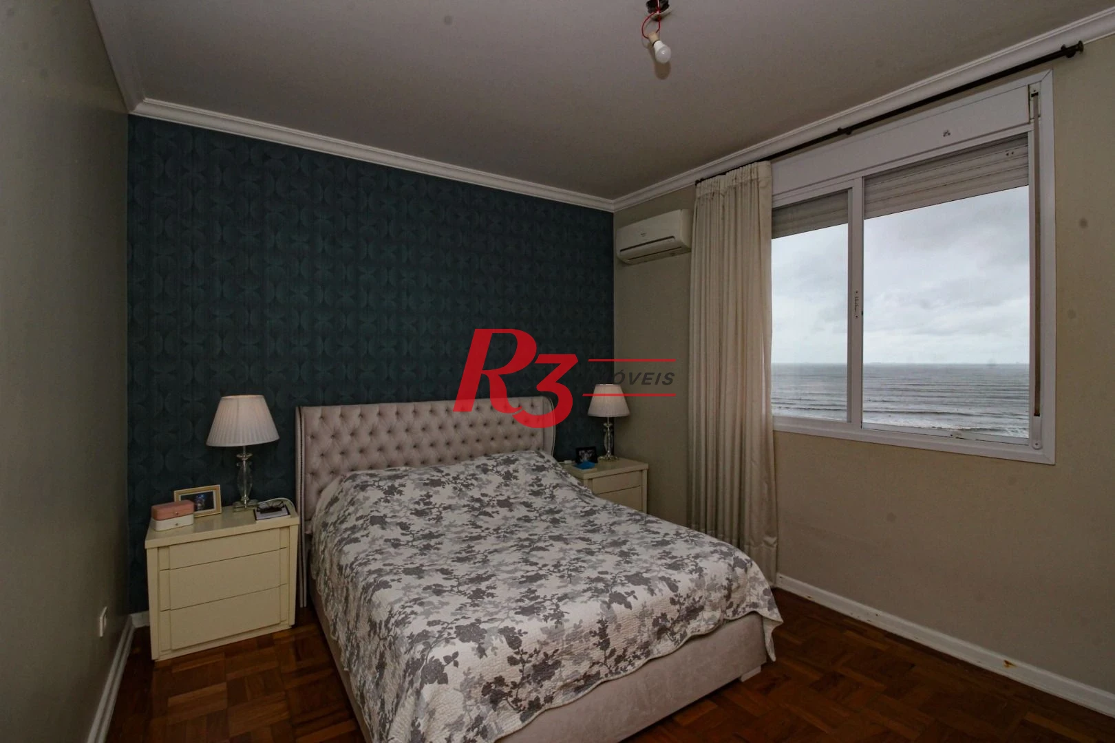 Apartamento com 3 dormitórios à venda, 196 m² por R$ 1.350.000,00 - José Menino - Santos/SP