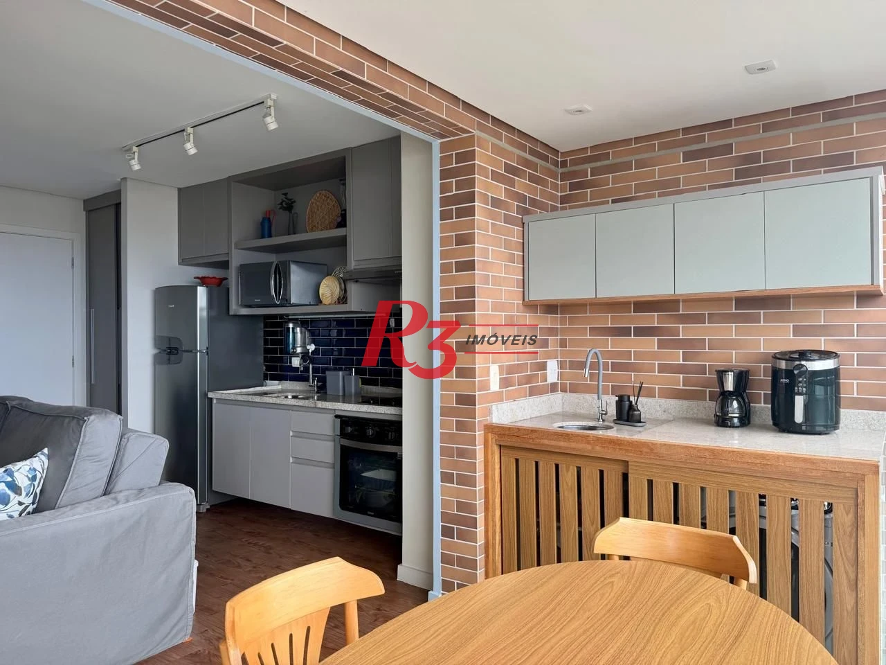 Apartamento com 2 dormitórios à venda, 68 m² por R$ 1.495.000,00 - Pompéia - Santos/SP